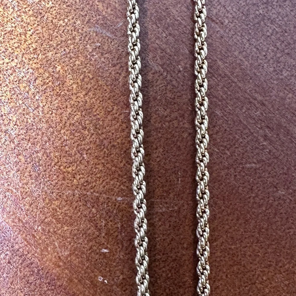 Christian Dior Necklace Pendant
CD Logo - Picture 5 of 10